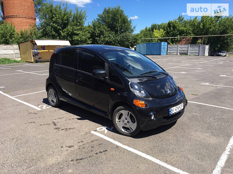 Хэтчбек Mitsubishi i-MiEV 2014 в Полтаве