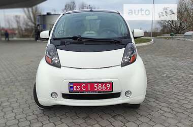 Хэтчбек Mitsubishi i-MiEV 2012 в 