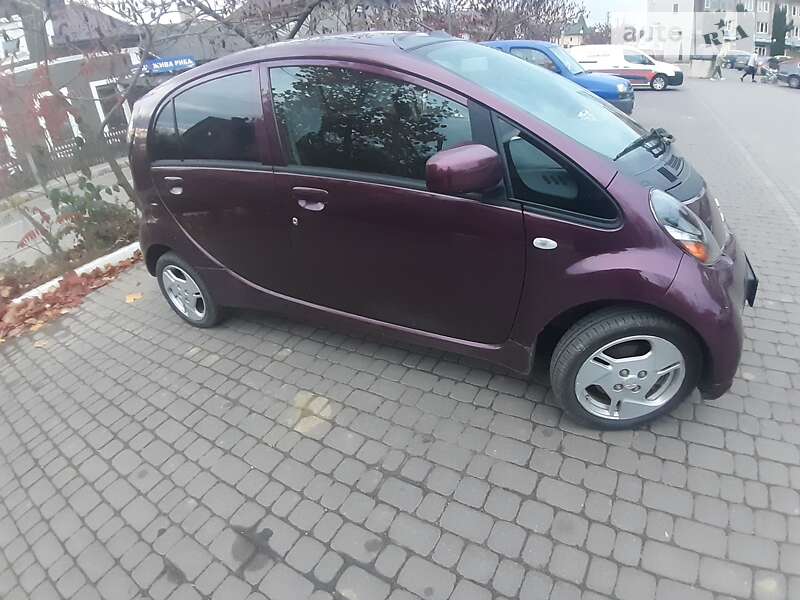 Хэтчбек Mitsubishi i-MiEV 2011 в Черновцах