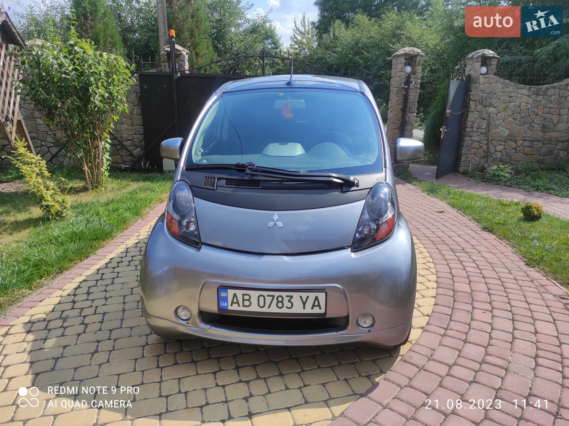 2011 Mitsubishi i-MiEV - мініатюра 3