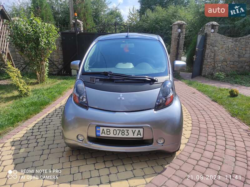 Хэтчбек Mitsubishi i-MiEV 2011 в Виннице