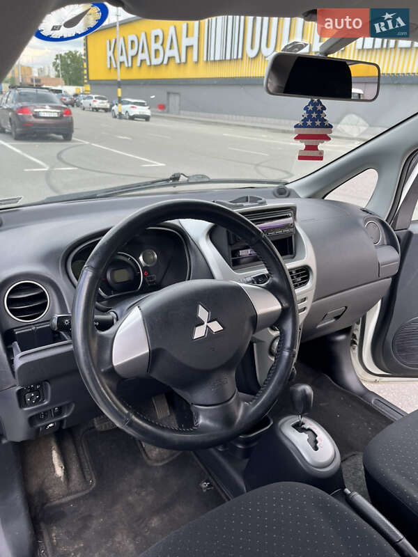 Хэтчбек Mitsubishi i-MiEV 2010 в Киеве