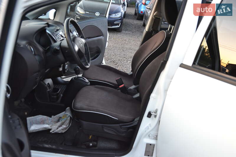 Хетчбек Mitsubishi i-MiEV 2012 в Луцьку