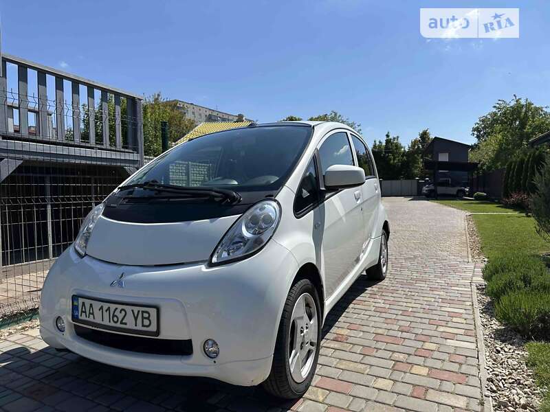 Хэтчбек Mitsubishi i-MiEV 2012 в Василькове