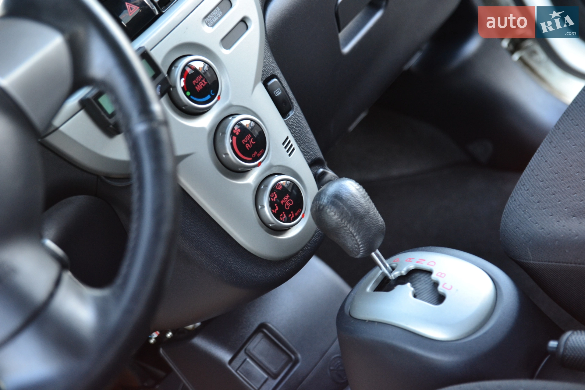2011 Mitsubishi i-MiEV - мініатюра 25