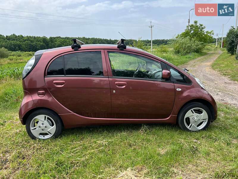 Хэтчбек Mitsubishi i-MiEV 2014 в Луцке