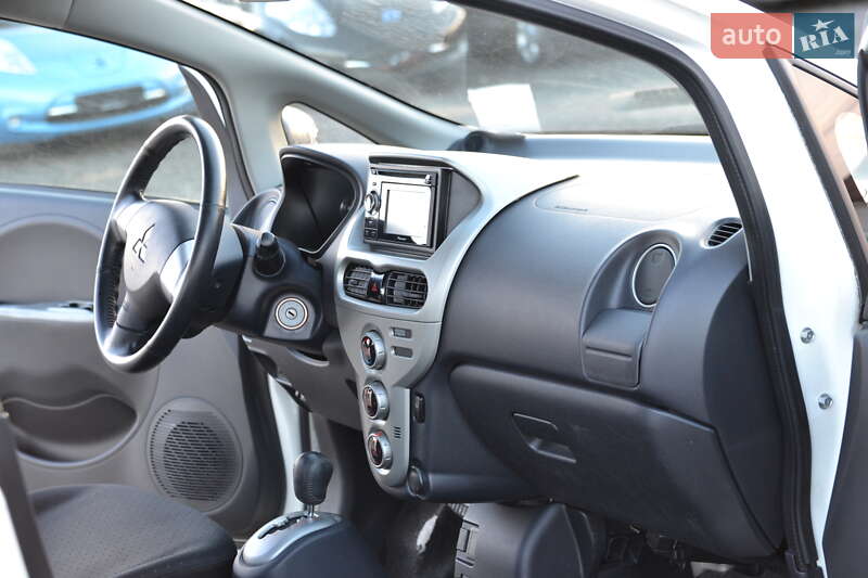 Хэтчбек Mitsubishi i-MiEV 2012 в Луцке