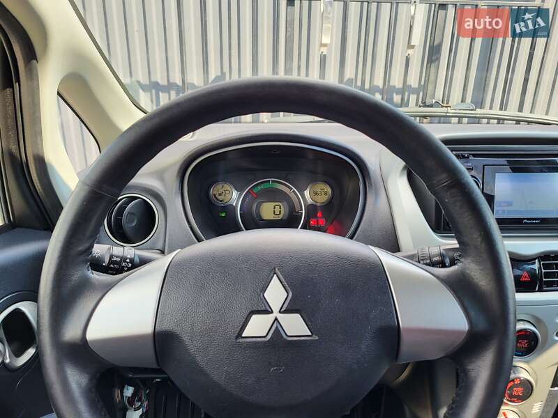 Хэтчбек Mitsubishi i-MiEV 2011 в Ровно