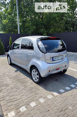 Хетчбек Mitsubishi i-MiEV 2011 в Києві