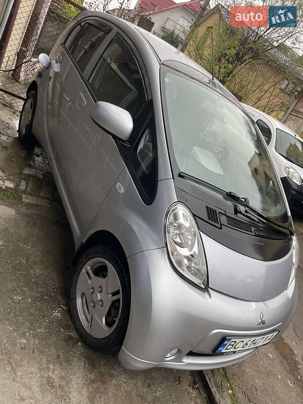 Хетчбек Mitsubishi i-MiEV 2016 в Львові