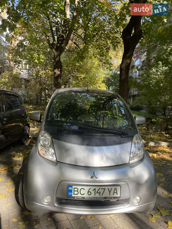 Хетчбек Mitsubishi i-MiEV 2016 в Львові