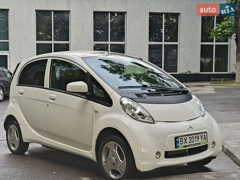 Хетчбек Mitsubishi i-MiEV 2014 в Кам'янець-Подільському