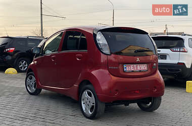 Хэтчбек Mitsubishi i-MiEV 2013 в 