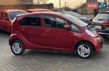Хэтчбек Mitsubishi i-MiEV 2013 в 
