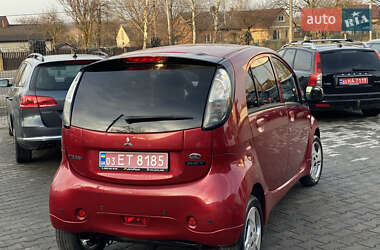 Хэтчбек Mitsubishi i-MiEV 2013 в 