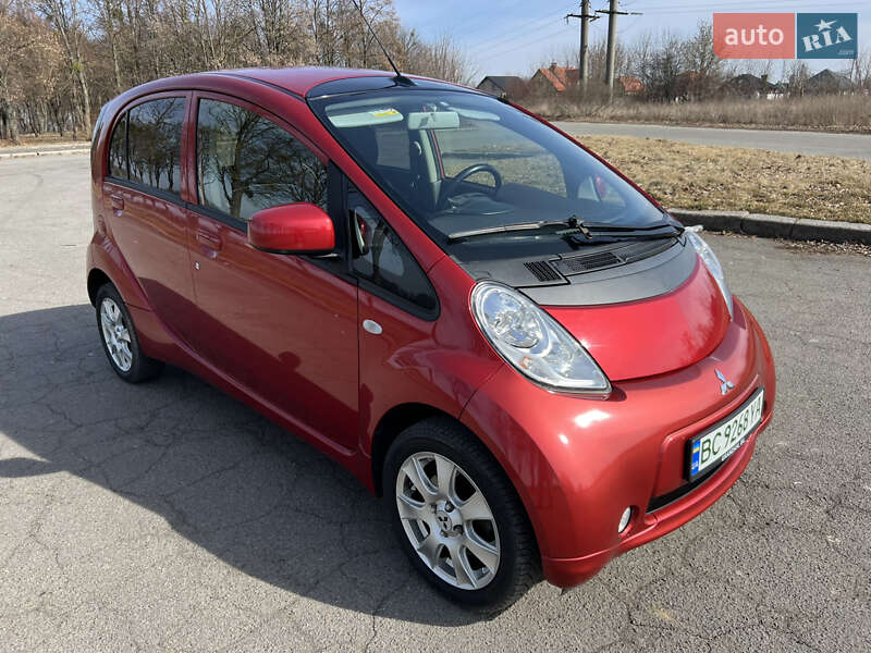 Хэтчбек Mitsubishi i-MiEV 2015 в Владимире