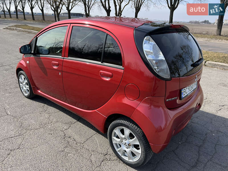 Хэтчбек Mitsubishi i-MiEV 2015 в Владимире