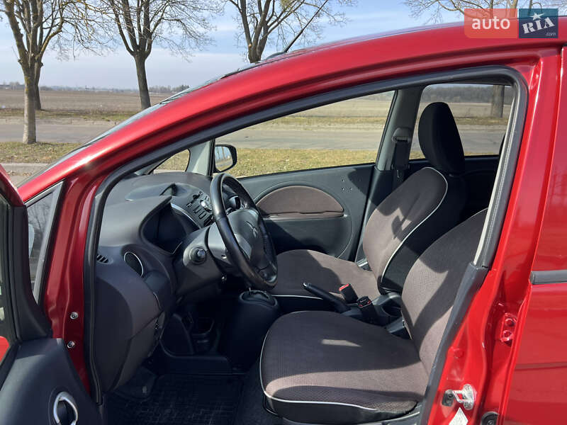 Хэтчбек Mitsubishi i-MiEV 2015 в Владимире