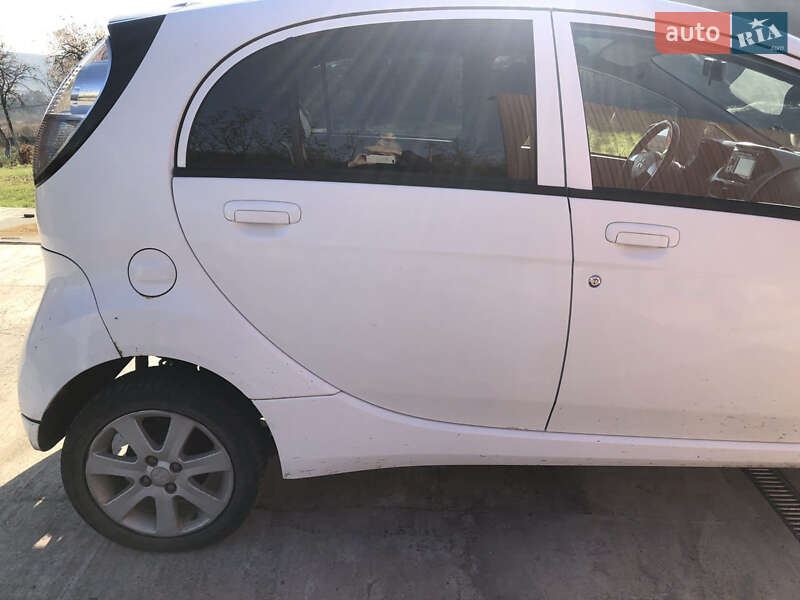 Хэтчбек Mitsubishi i-MiEV 2011 в Ужгороде фото 3 Хэтчбек Mitsubishi i-MiEV 2011 в Ужгороде