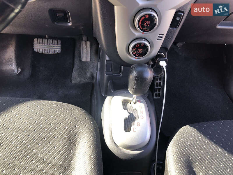 Хэтчбек Mitsubishi i-MiEV 2011 в Ужгороде фото 8 Хэтчбек Mitsubishi i-MiEV 2011 в Ужгороде