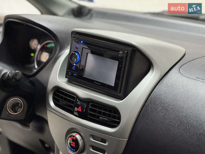 Хэтчбек Mitsubishi i-MiEV 2011 в Тернополе