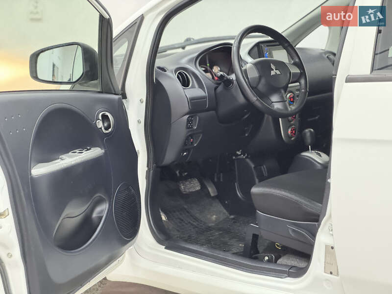 Хэтчбек Mitsubishi i-MiEV 2011 в Тернополе