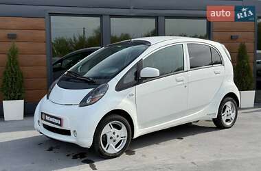 Хэтчбек Mitsubishi i-MiEV 2011 в 