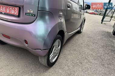 Хэтчбек Mitsubishi i-MiEV 2010 в 