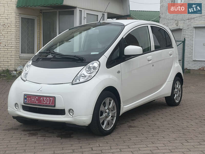 Хетчбек Mitsubishi i-MiEV 2015 в 
