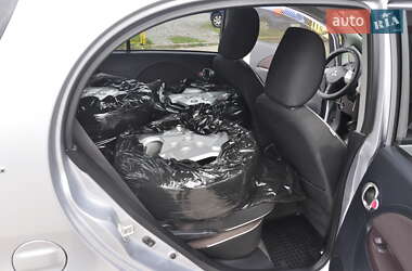 Хэтчбек Mitsubishi i-MiEV 2011 в 