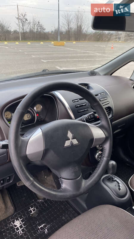 Хэтчбек Mitsubishi i-MiEV 2011 в Черновцах