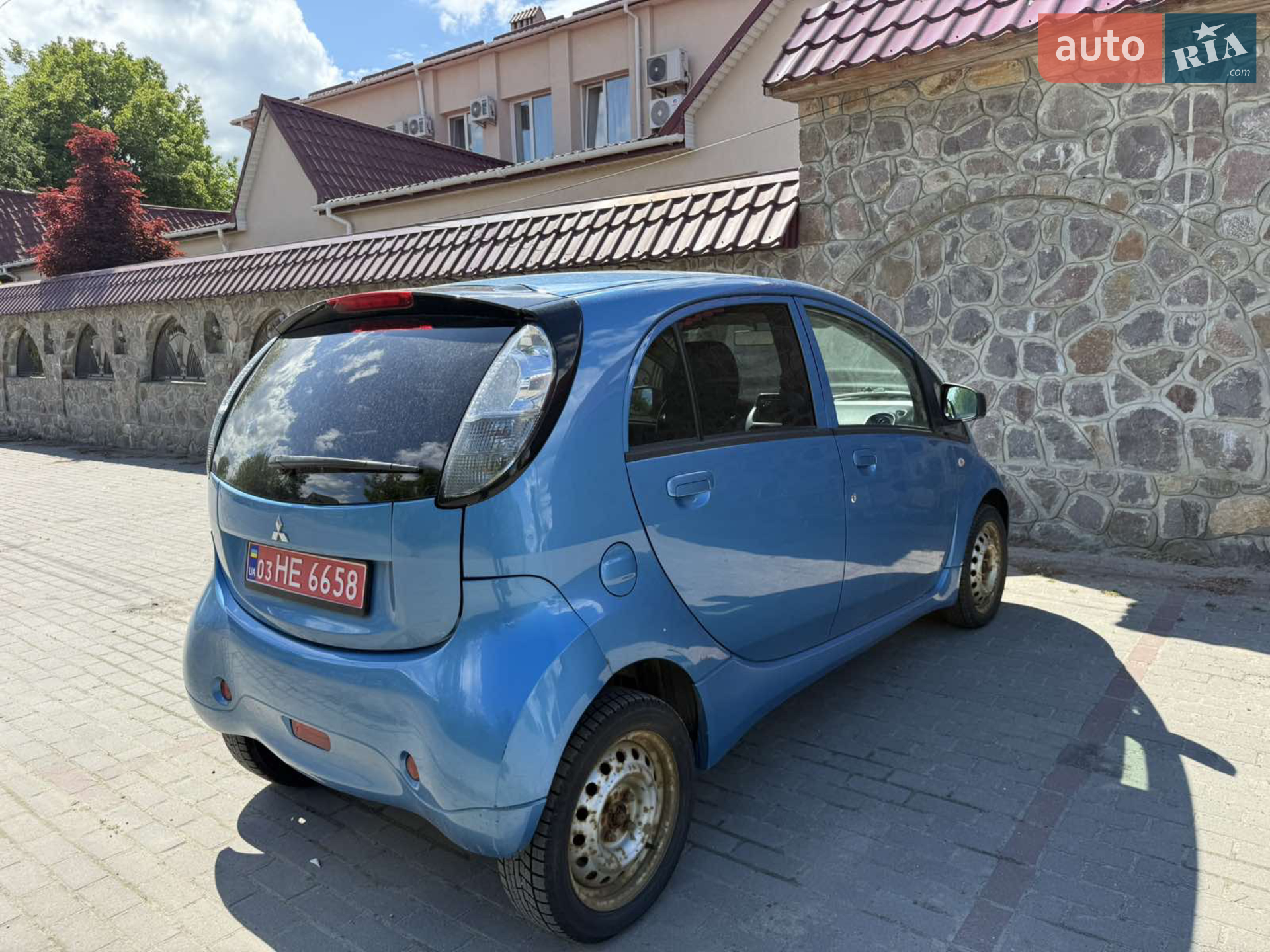 2011 Mitsubishi i-MiEV - мініатюра 8