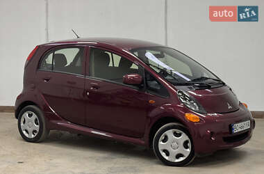 Хэтчбек Mitsubishi i-MiEV 2012 в 