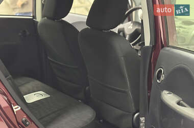 Хэтчбек Mitsubishi i-MiEV 2012 в 