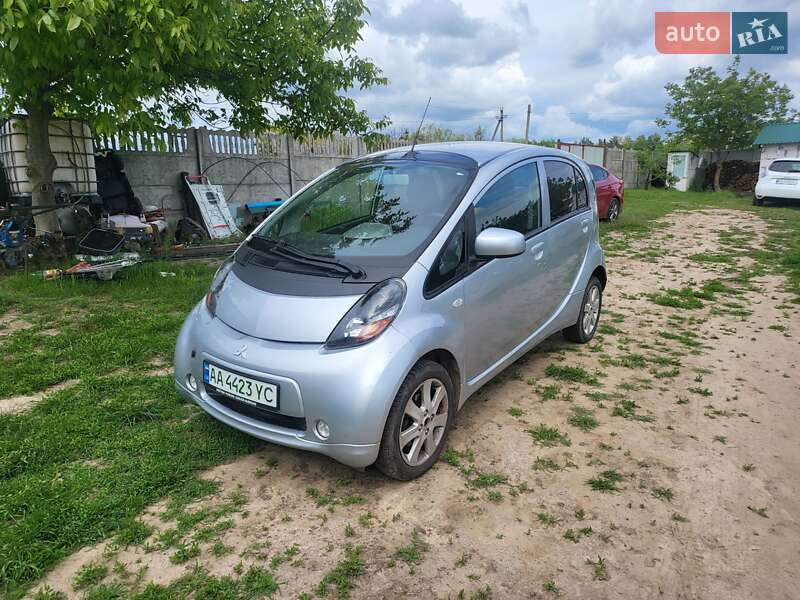 Mitsubishi i-MiEV 2011