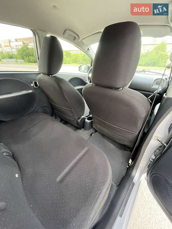 Хэтчбек Mitsubishi i-MiEV 2011 в Мироновке