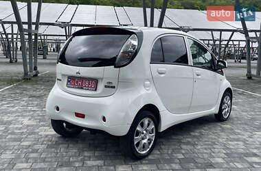 Хетчбек Mitsubishi i-MiEV 2011 в 