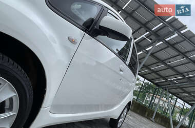 Хетчбек Mitsubishi i-MiEV 2011 в 