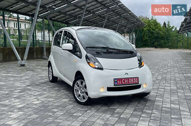 Хетчбек Mitsubishi i-MiEV 2011 в 