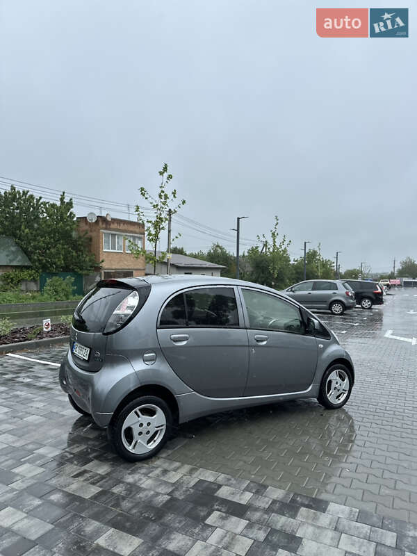 Хэтчбек Mitsubishi i-MiEV 2013 в Виннице