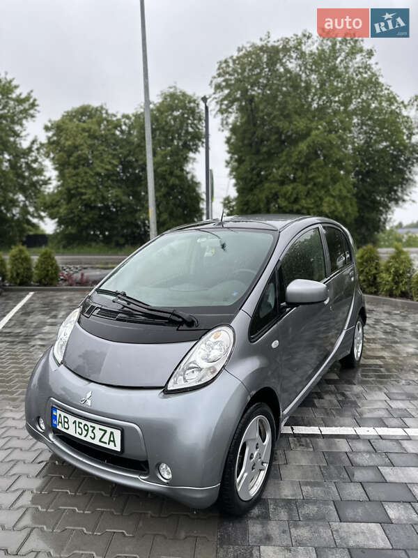 Хэтчбек Mitsubishi i-MiEV 2013 в Виннице