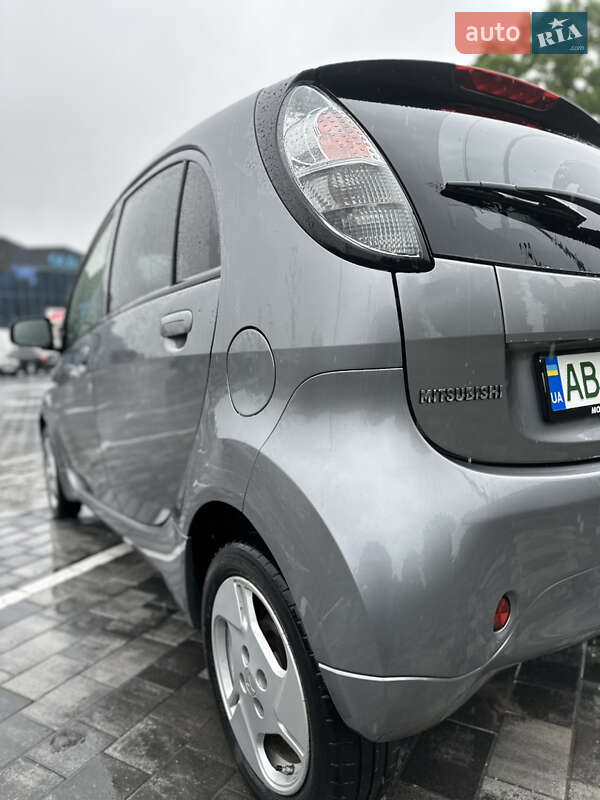 Хэтчбек Mitsubishi i-MiEV 2013 в Виннице