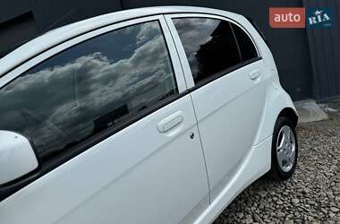 Хетчбек Mitsubishi i-MiEV 2012 в 