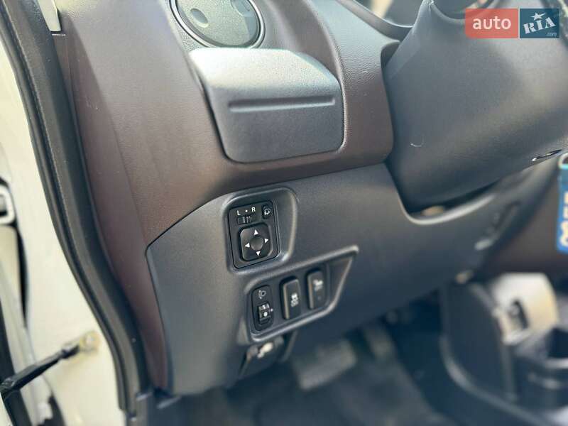 Хэтчбек Mitsubishi i-MiEV 2012 в Трускавце фото 22 Хэтчбек Mitsubishi i-MiEV 2012 в Трускавце