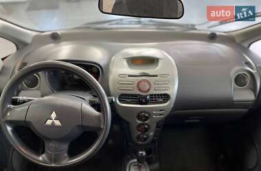 Хэтчбек Mitsubishi i-MiEV 2011 в 