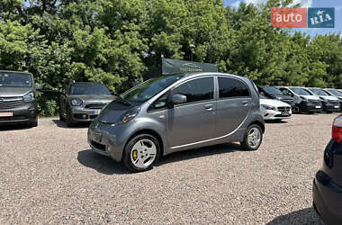 Хэтчбек Mitsubishi i-MiEV 2011 в 