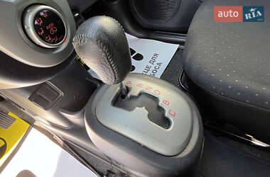 Хэтчбек Mitsubishi i-MiEV 2011 в 