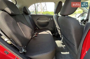 Хэтчбек Mitsubishi i-MiEV 2011 в 