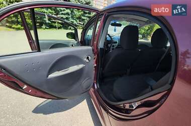 Хэтчбек Mitsubishi i-MiEV 2012 в 