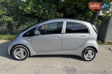 Хэтчбек Mitsubishi i-MiEV 2011 в 